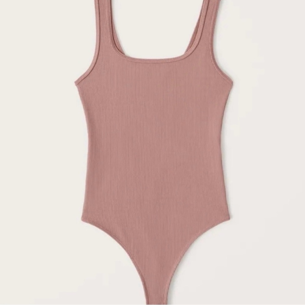 Abercrombie Soft AF Ribbed Tank Bodysuit Size Medium
 Mauve